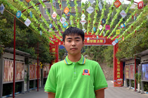 庞玺月：朋友介绍来新华，为了圆梦学UI