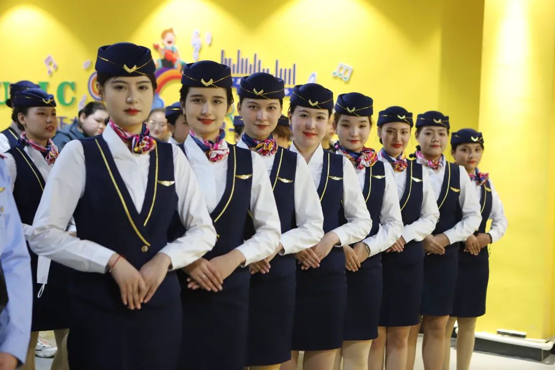 你偏要去乌市新华什么意思？乌市新华到底有谁在？