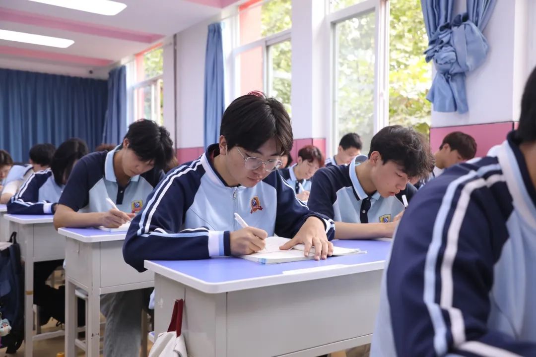 想毕业后或者中考后再择校？别等啦！提前择校优势大！