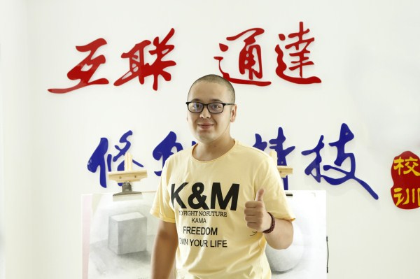 新生故事—成就梦想，从小事做起 