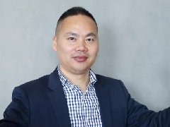 【改革开放40周年】新华教育集团常务副总 