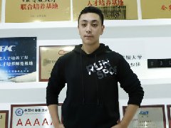 <b>初中毕业来新华，美好未来在前方</b> 