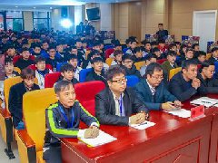 <b>“新华互联网杯”XCG英雄联盟争霸赛全国总</b>