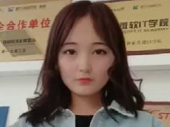 <b>武校退学来新华，选择VR再出发</b> 