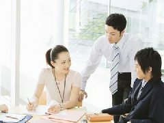 <b>如何把握职场的社交距离</b>