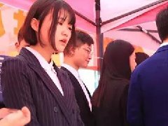 <b>初中毕业学什么好？门槛低，就业广，薪资</b> 