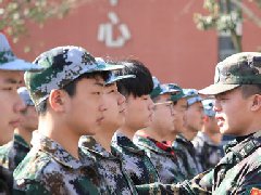 <b> 退伍季来临，退伍军人不用愁！用技能武</b> 